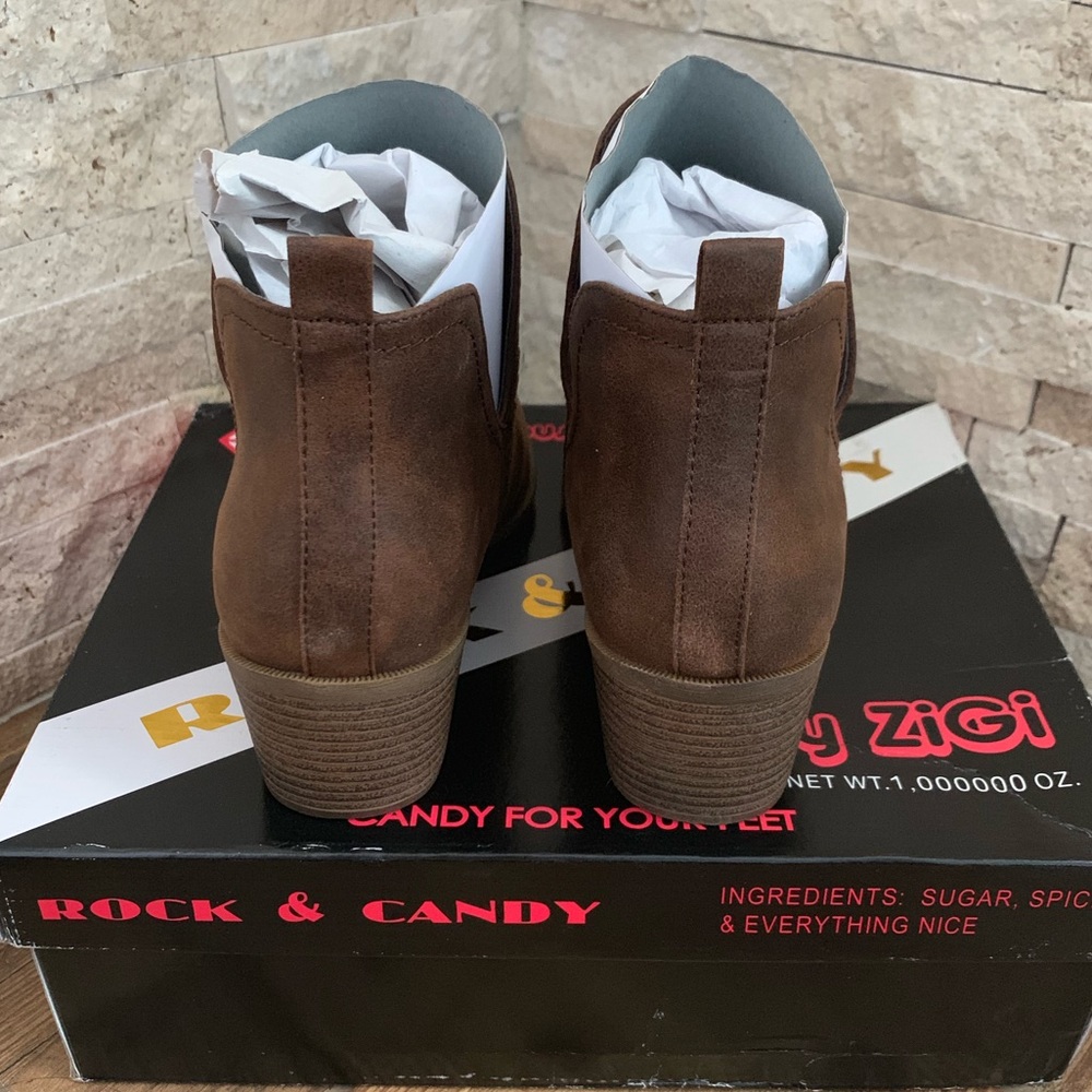 🧶Rock & Candy Lipton Chelsea Booties🧶 - Picture 3 of 8